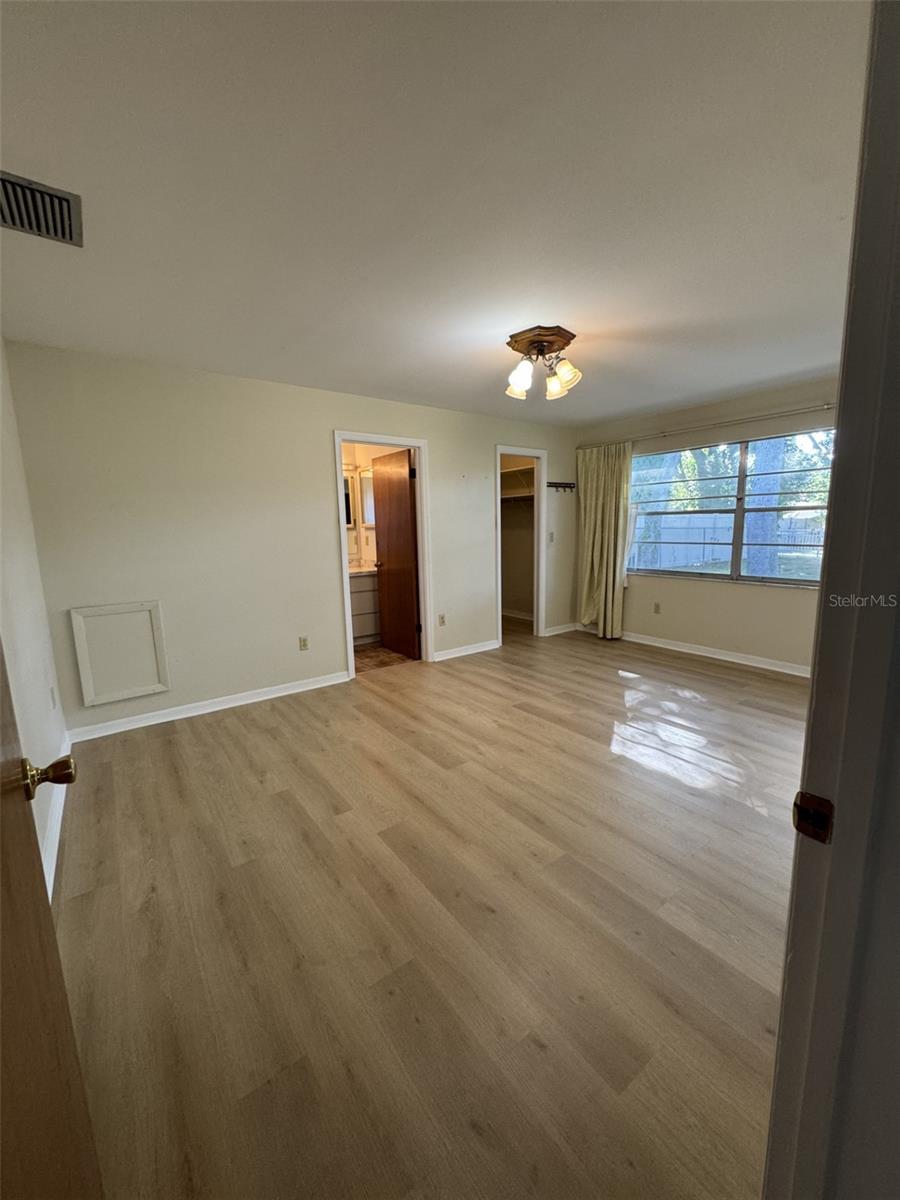 Image 19 of 34 For 518 Oak Lane