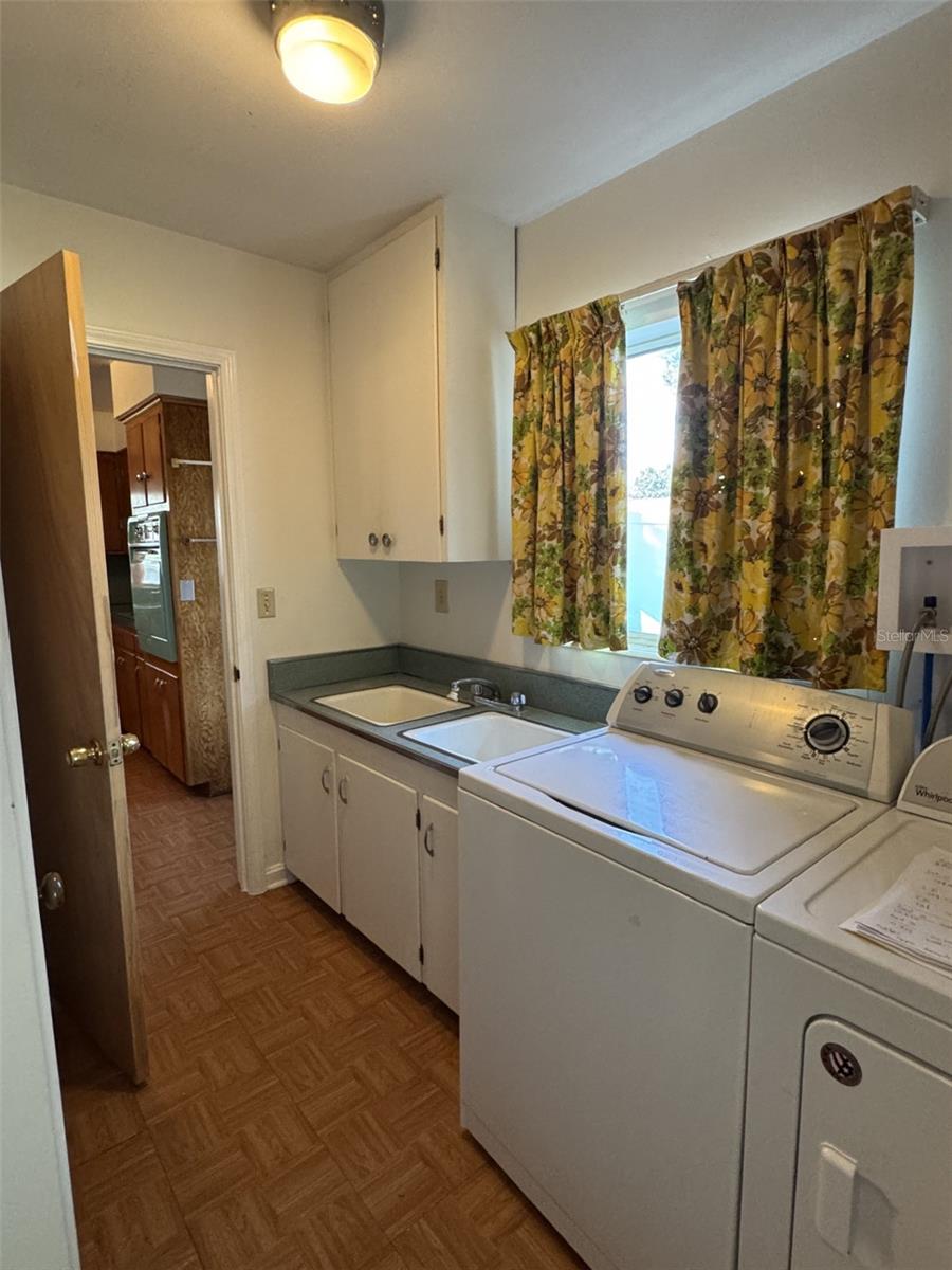 Image 29 of 34 For 518 Oak Lane