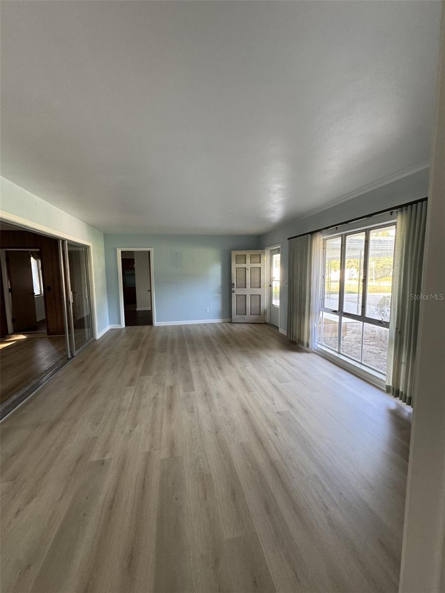 Image 5 of 34 For 518 Oak Lane