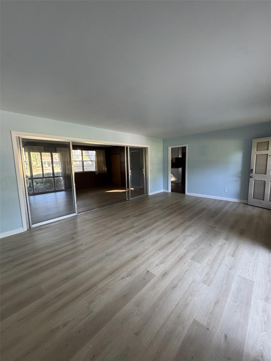 Image 6 of 34 For 518 Oak Lane