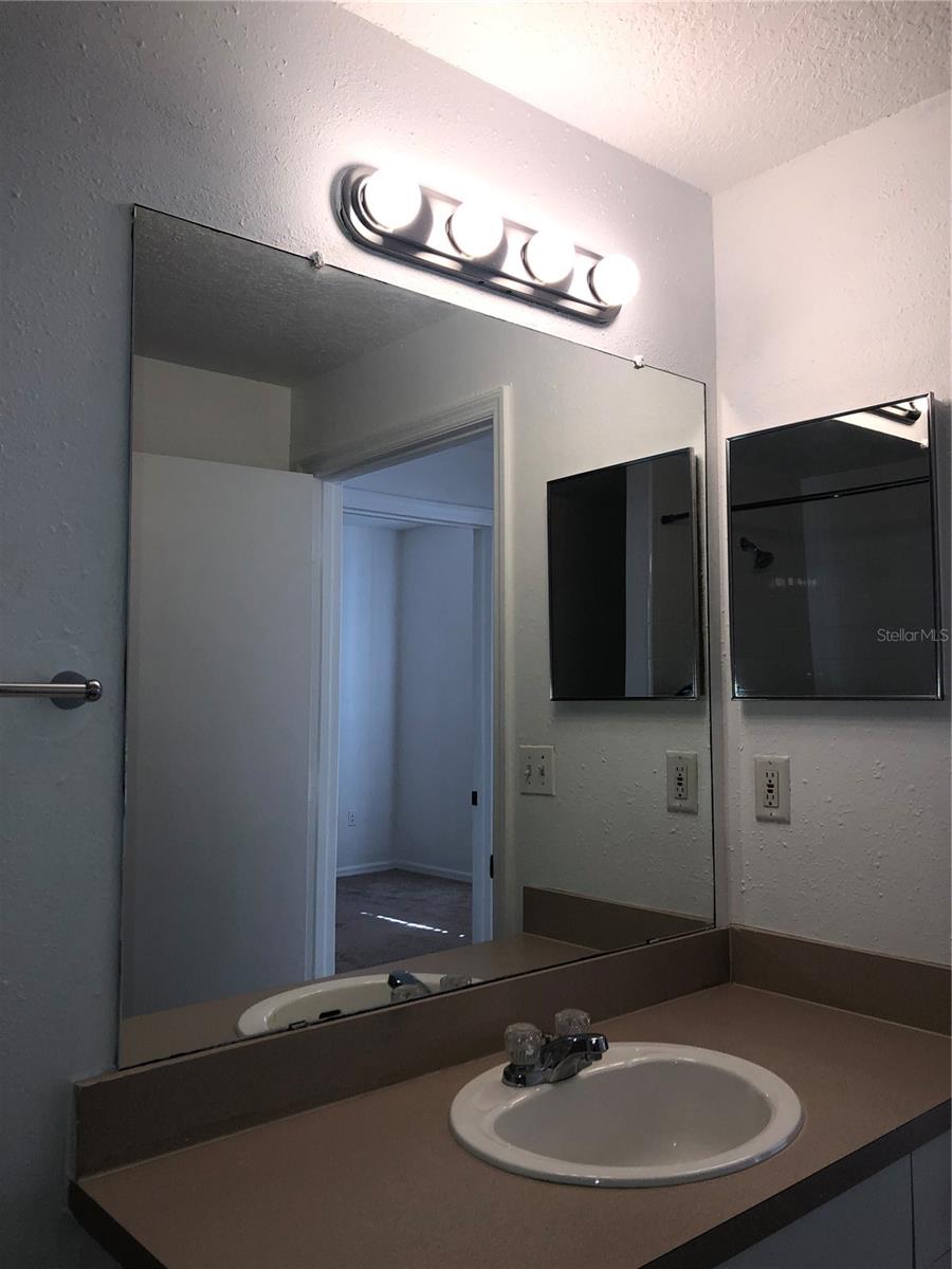 Image 18 of 45 For 5572 Metrowest Boulevard 5-105