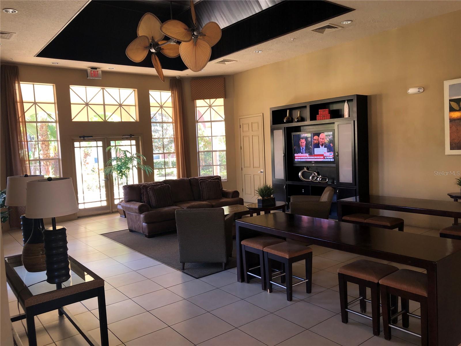 Image 27 of 45 For 5572 Metrowest Boulevard 5-105