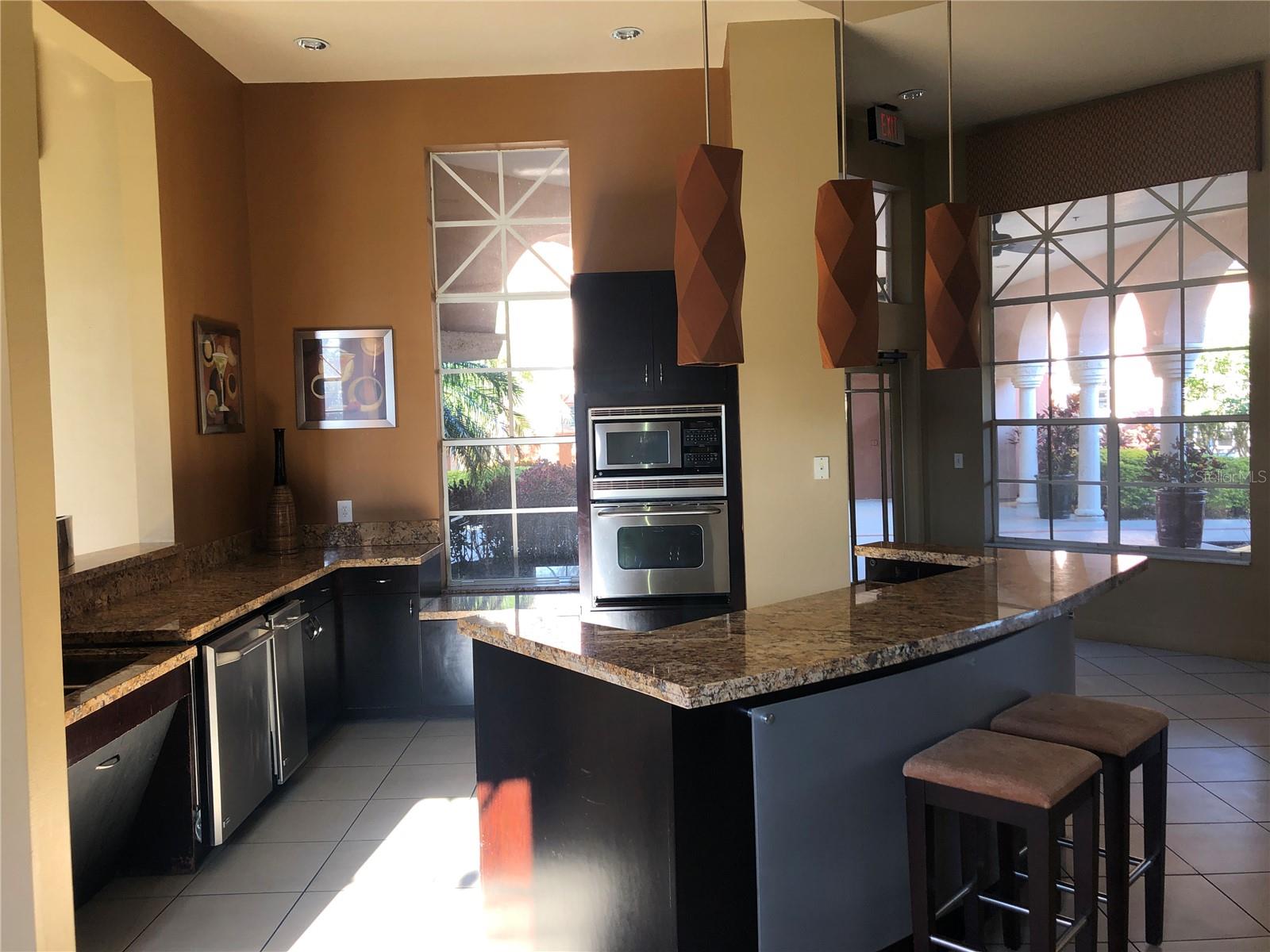 Image 32 of 45 For 5572 Metrowest Boulevard 5-105