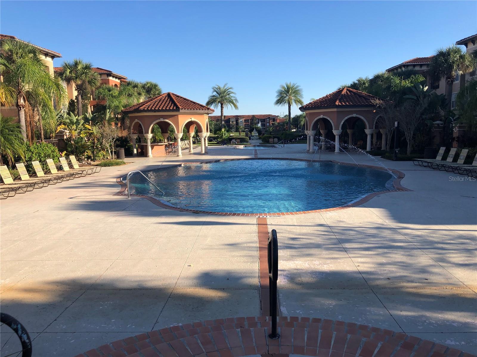 Image 36 of 45 For 5572 Metrowest Boulevard 5-105