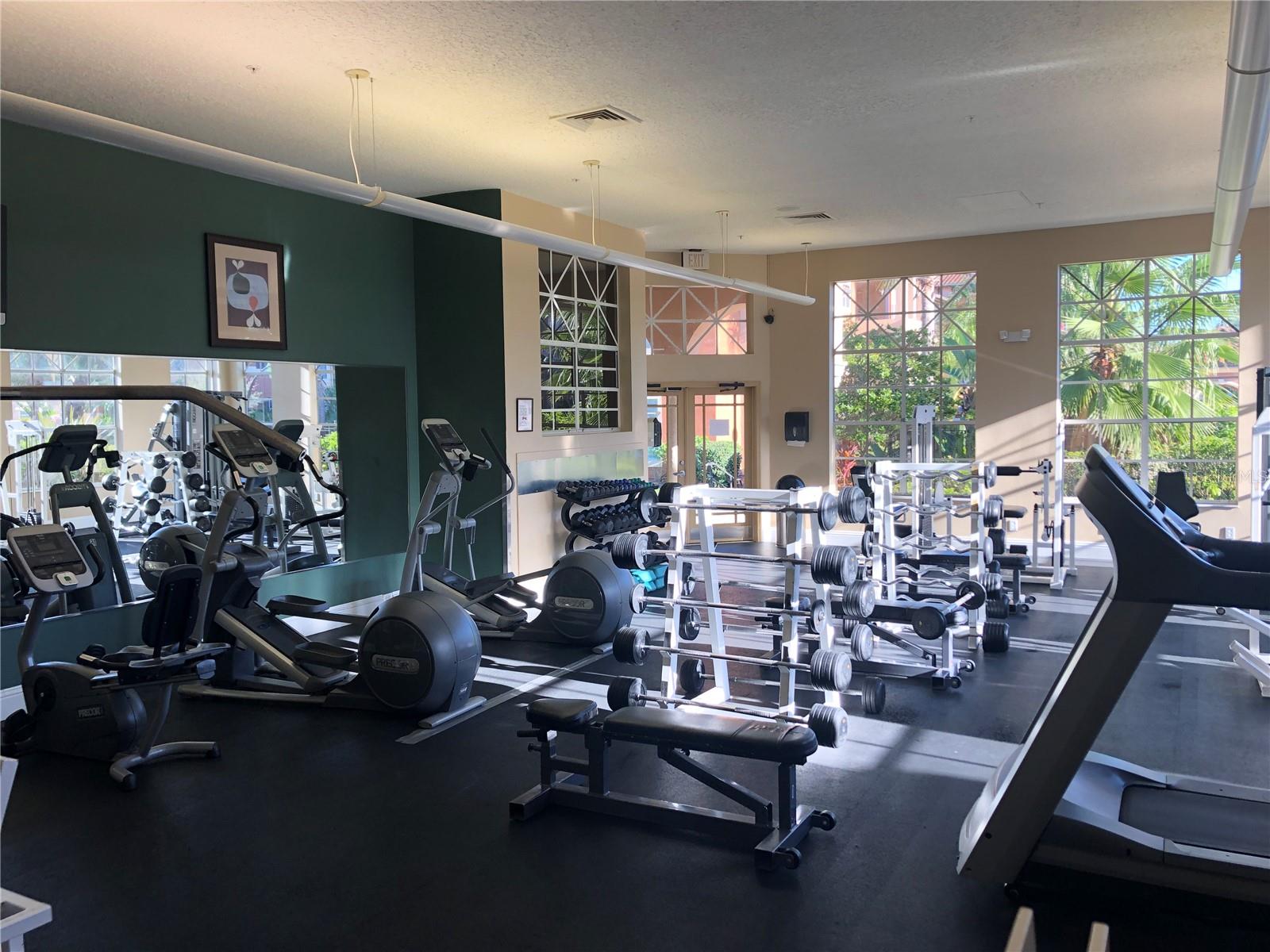 Image 39 of 45 For 5572 Metrowest Boulevard 5-105