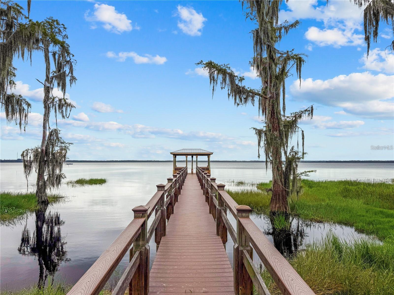 Image 35 of 42 For 13409 Via Roma Circle