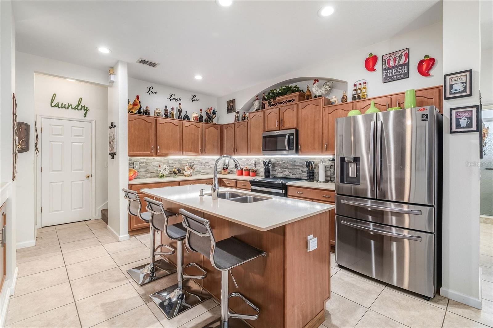 Image 9 of 42 For 13409 Via Roma Circle