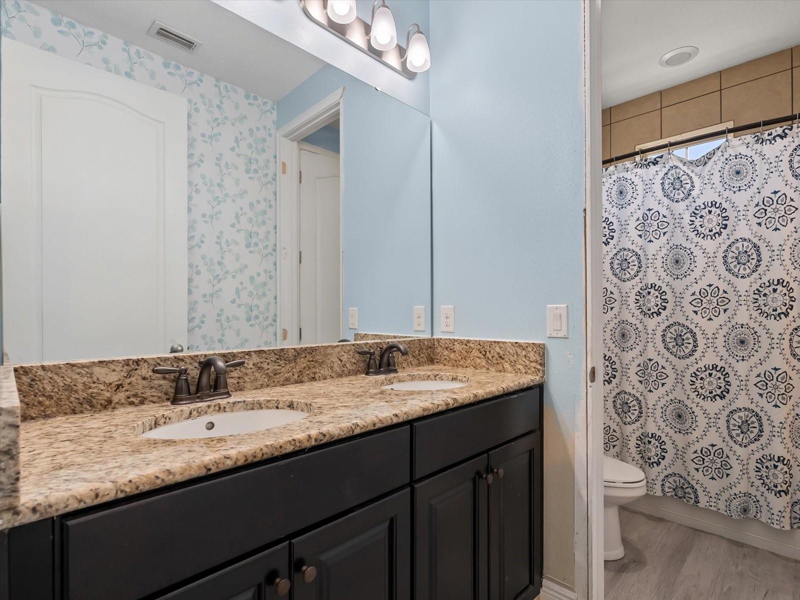 Listing photo id 11 for 14187 Millington Street