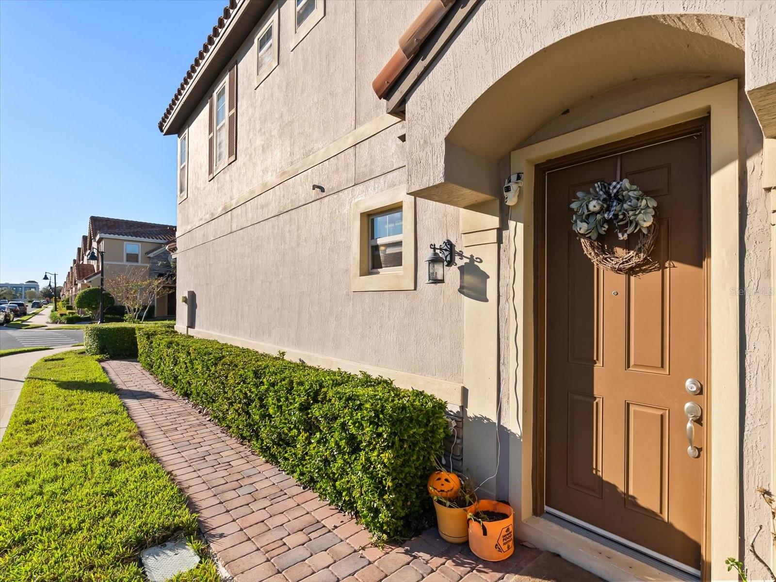 Listing photo id 0 for 14187 Millington Street