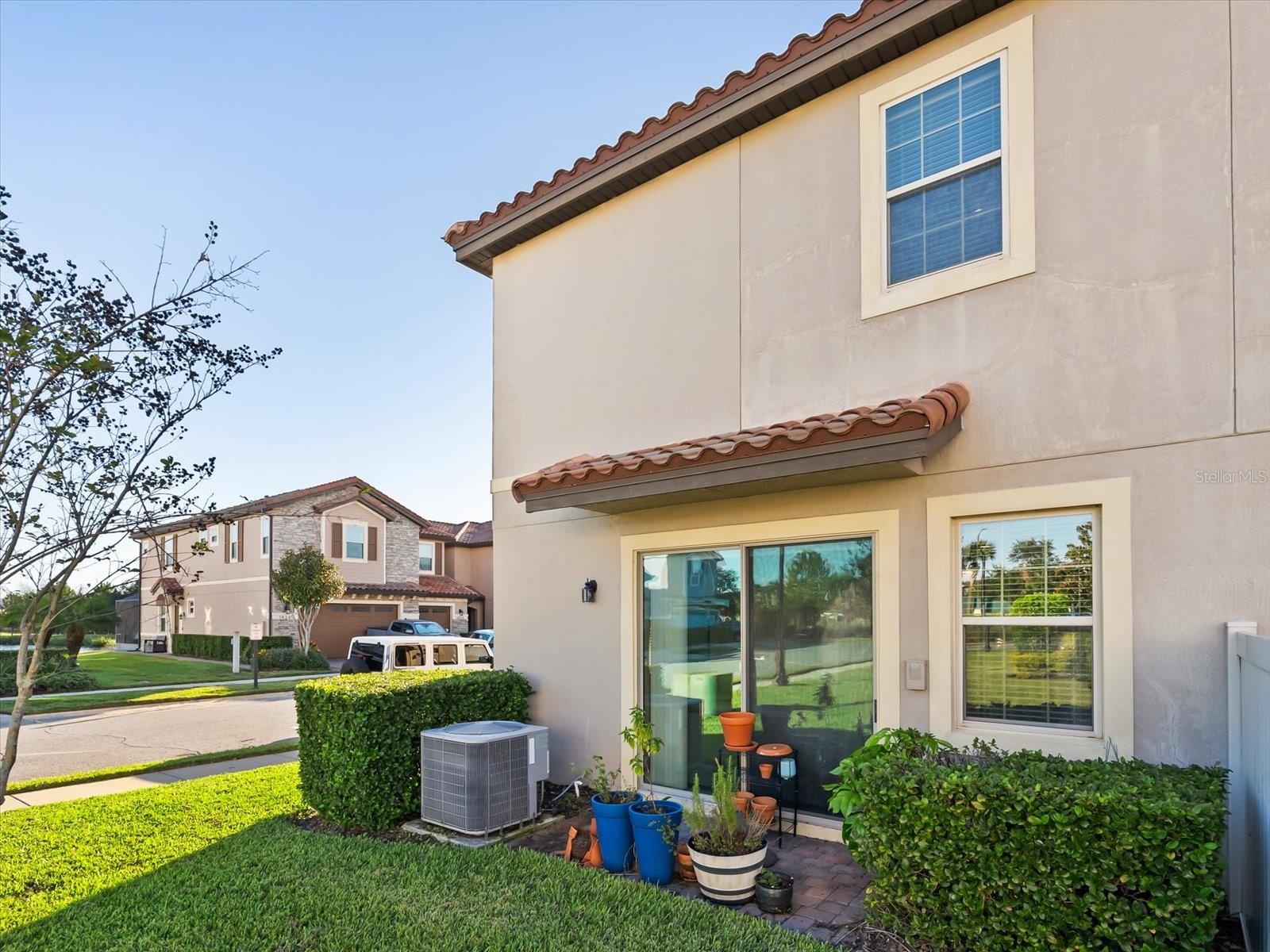 Listing photo id 23 for 14187 Millington Street