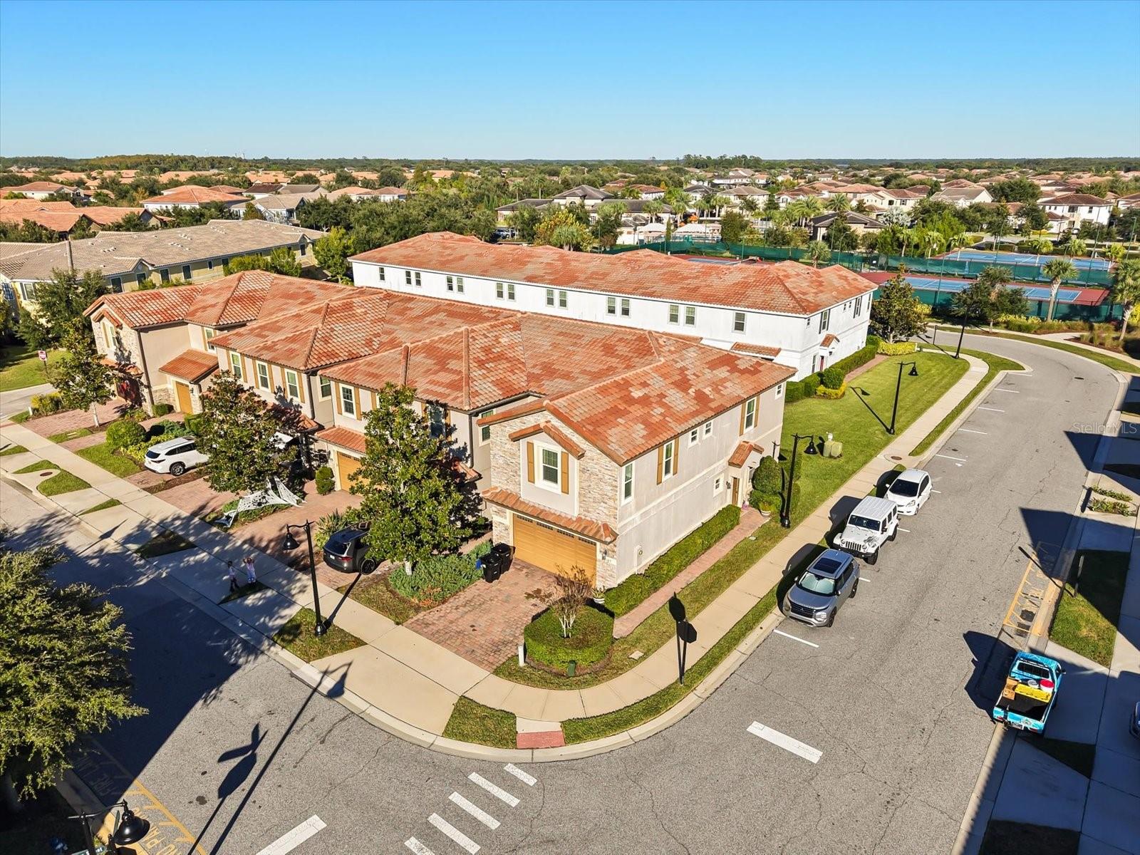 Listing photo id 32 for 14187 Millington Street