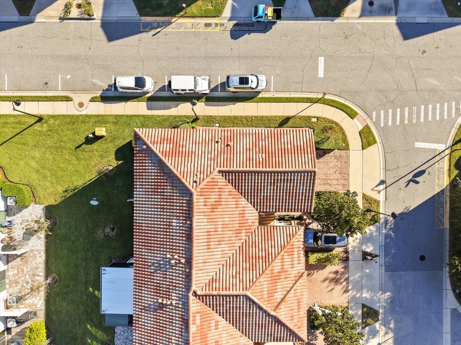 Listing photo id 34 for 14187 Millington Street