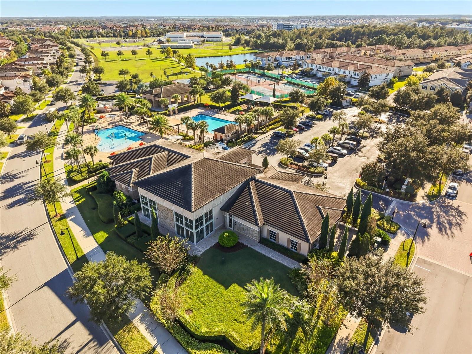 Listing photo id 40 for 14187 Millington Street