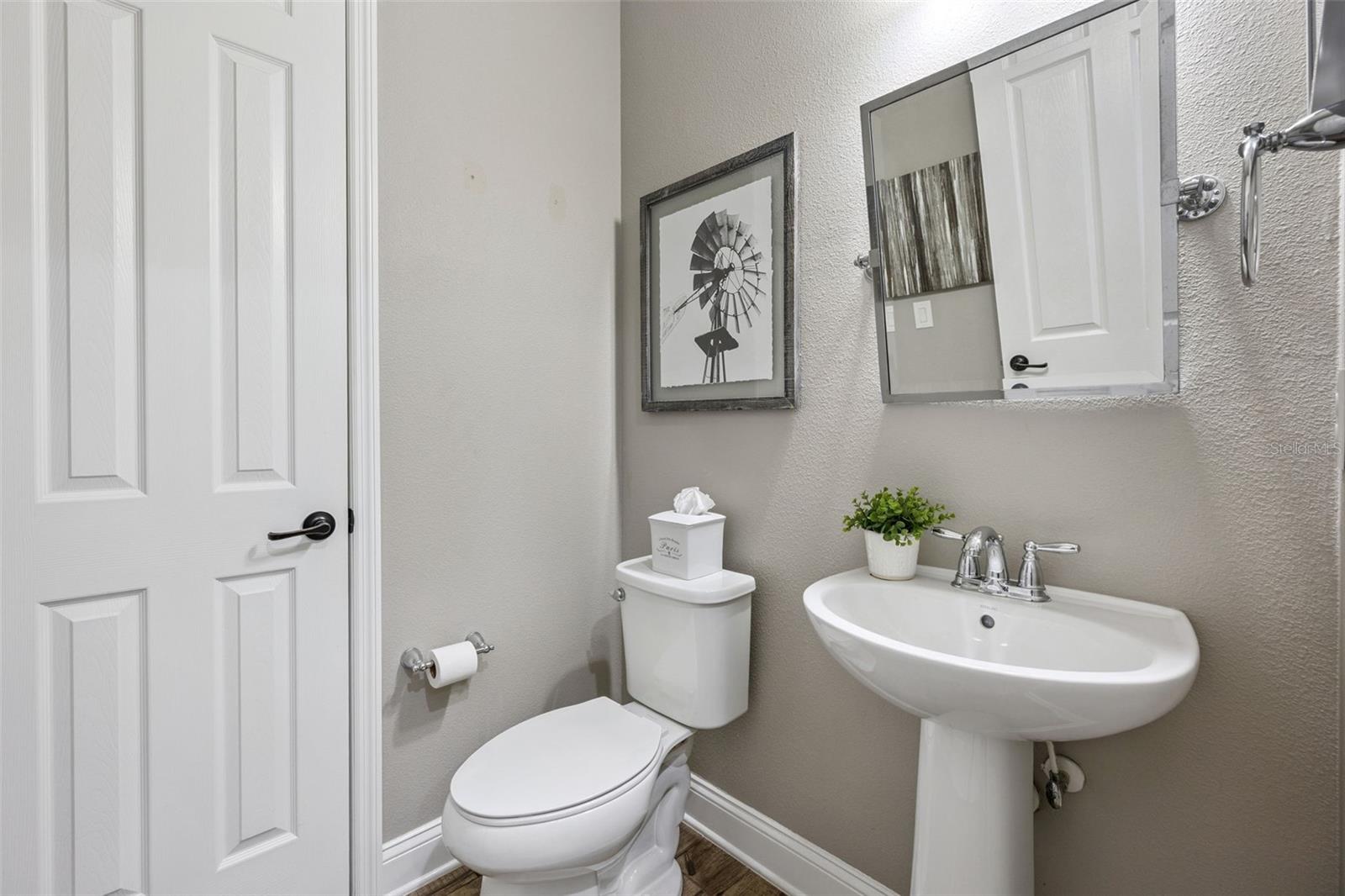 Image 16 of 56 For 16110 Johns Lake Overlook Drive