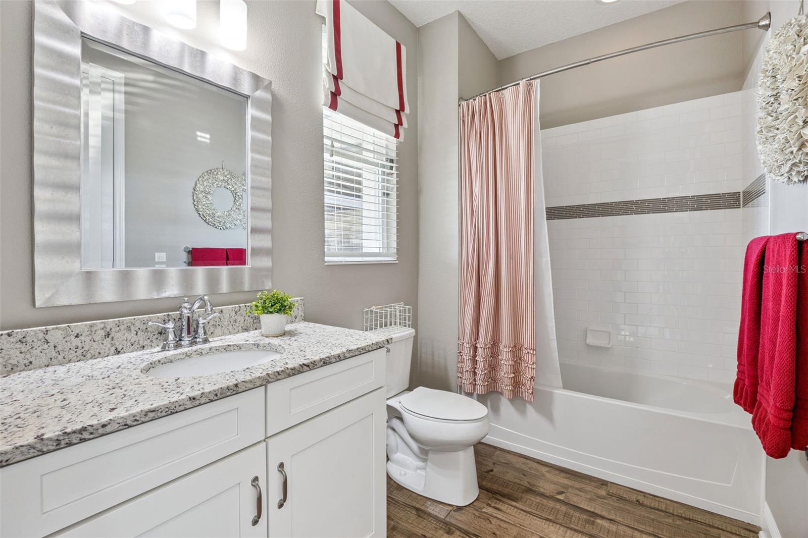 Image 18 of 56 For 16110 Johns Lake Overlook Drive