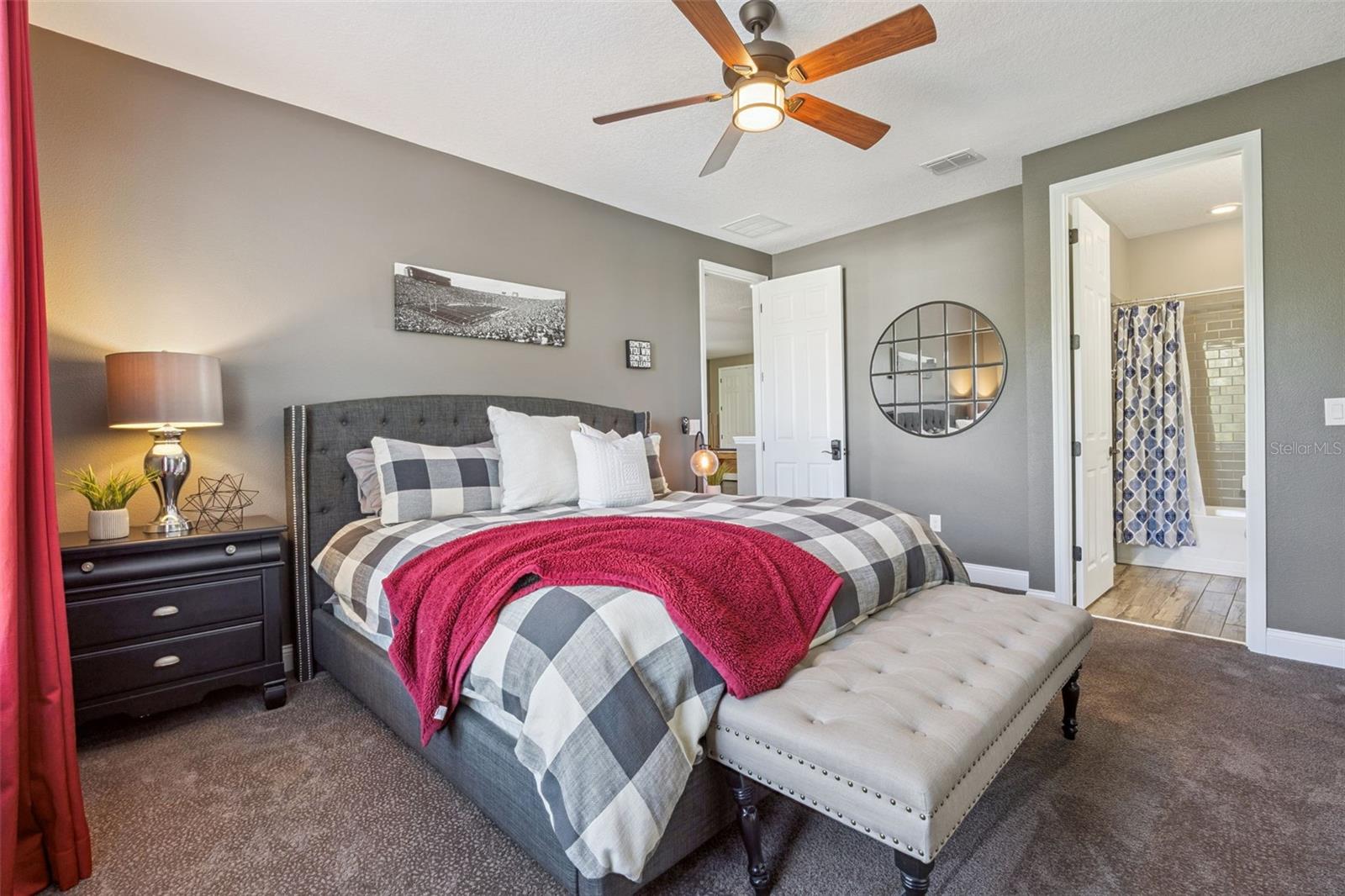 Image 28 of 56 For 16110 Johns Lake Overlook Drive