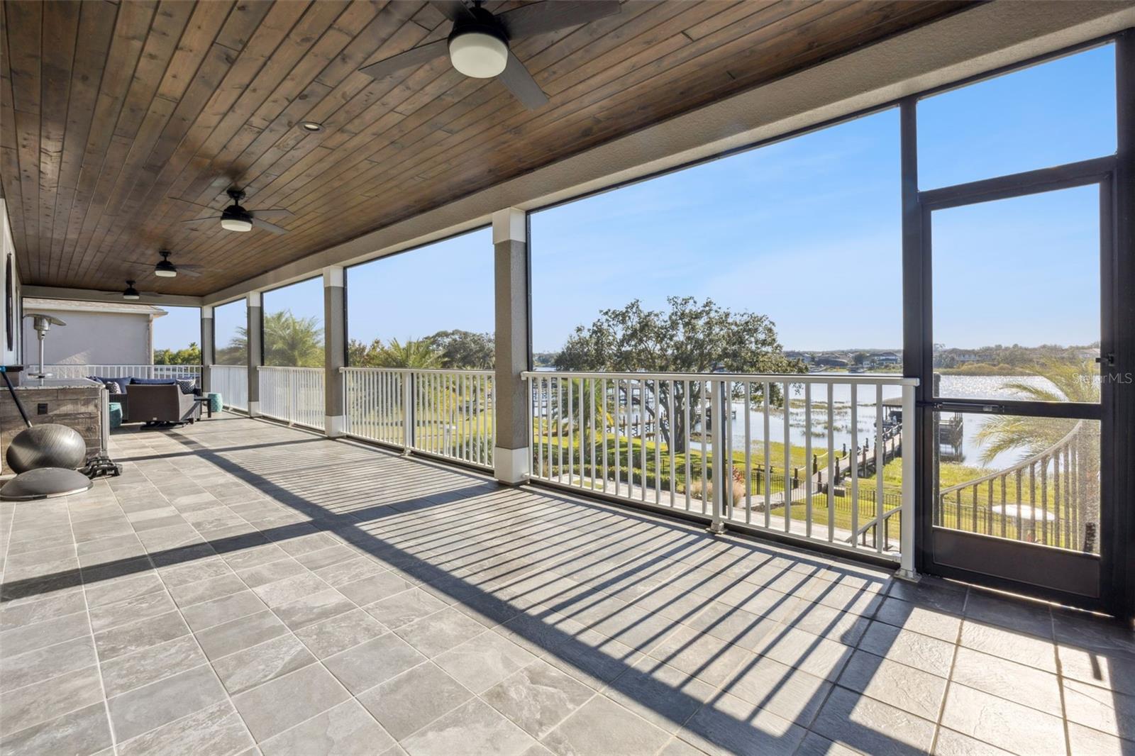 Image 34 of 56 For 16110 Johns Lake Overlook Drive