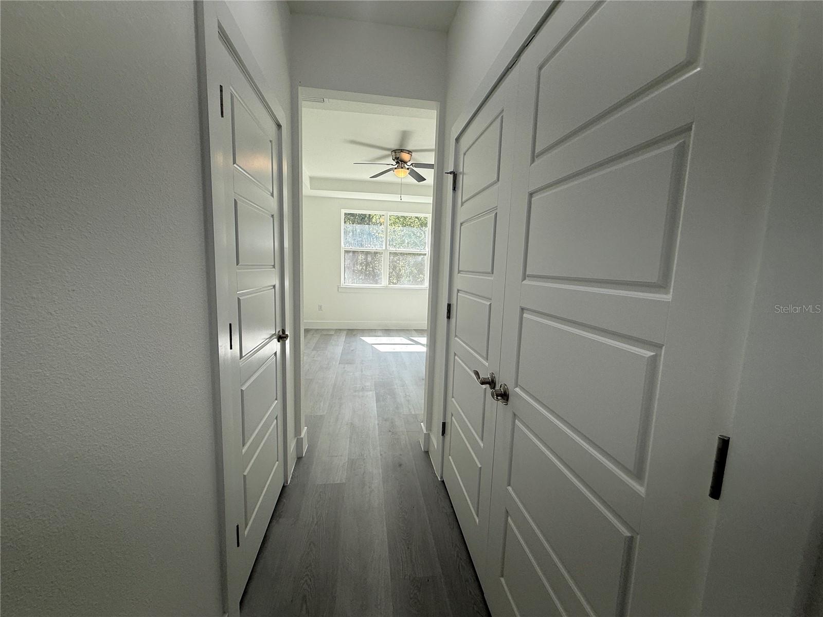 Listing photo id 23 for 10034 Darwin Way