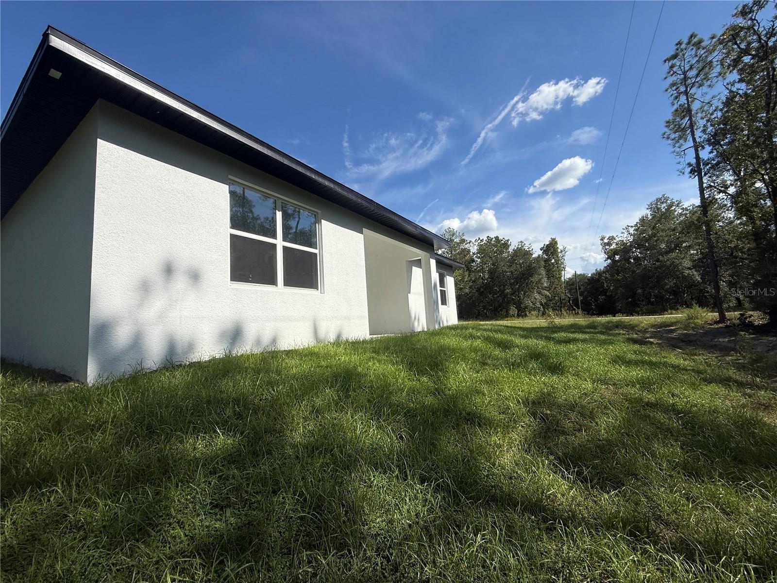 Listing photo id 39 for 10034 Darwin Way