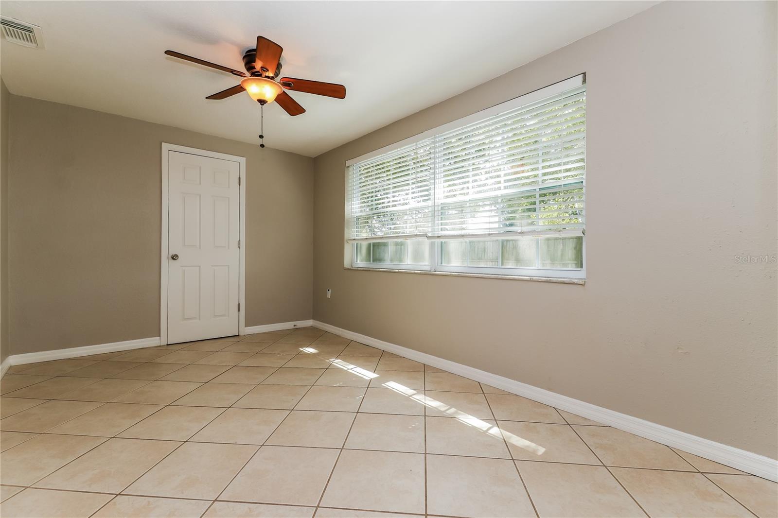 Image 9 of 16 For 3208 Primrose Drive