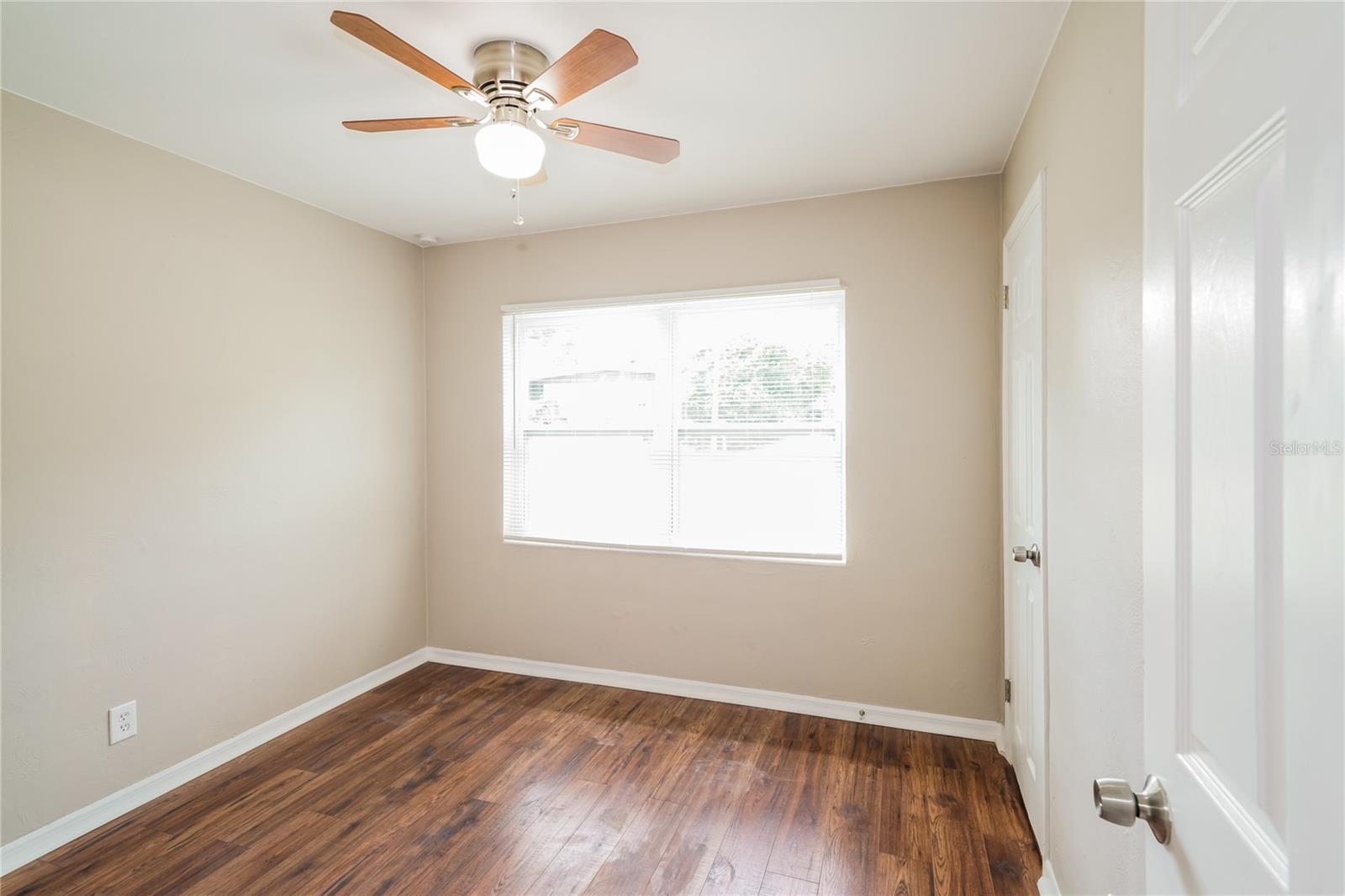 Image 11 of 16 For 216 Westover Street