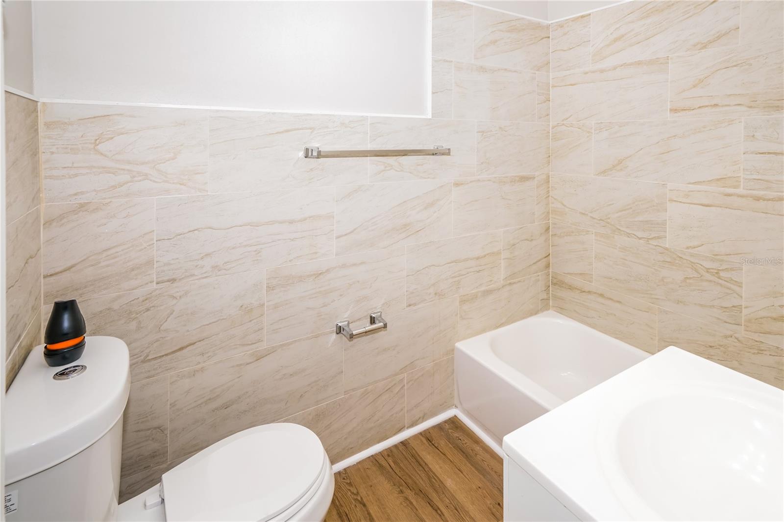 Image 13 of 16 For 216 Westover Street