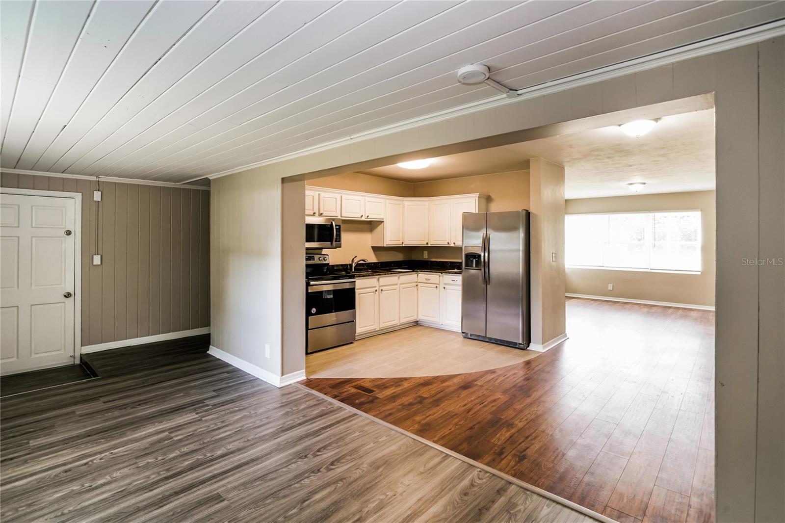 Image 5 of 16 For 216 Westover Street