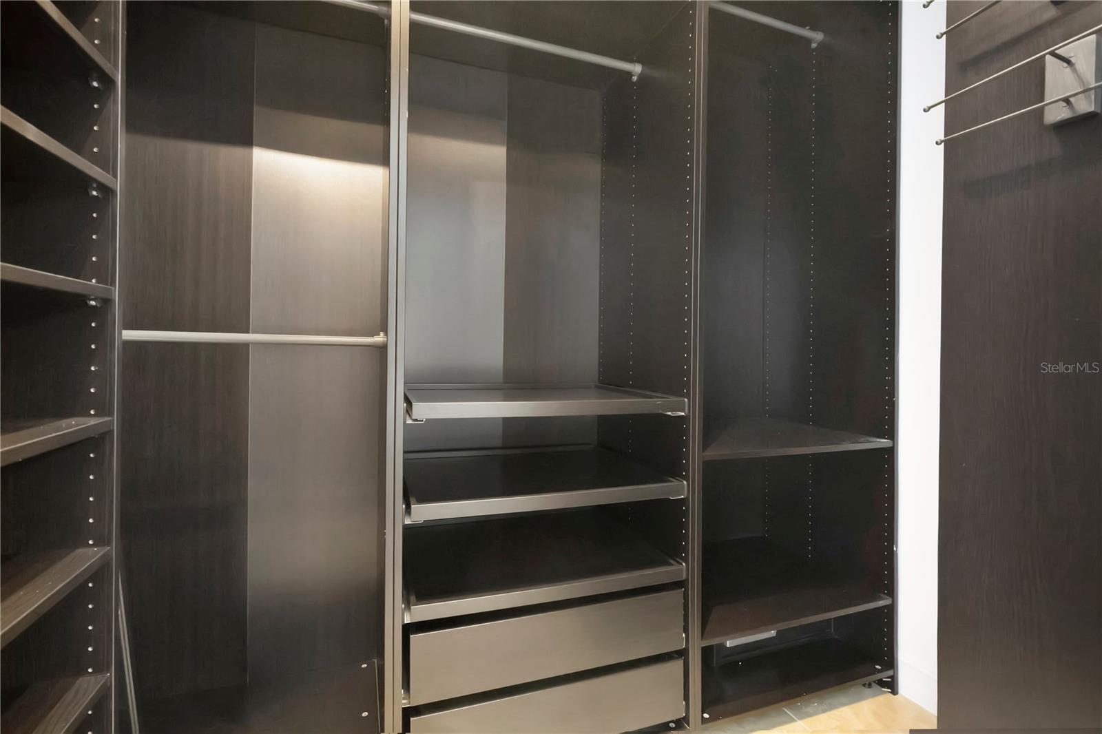 Image 17 of 39 For 1333 Cornerstone Court