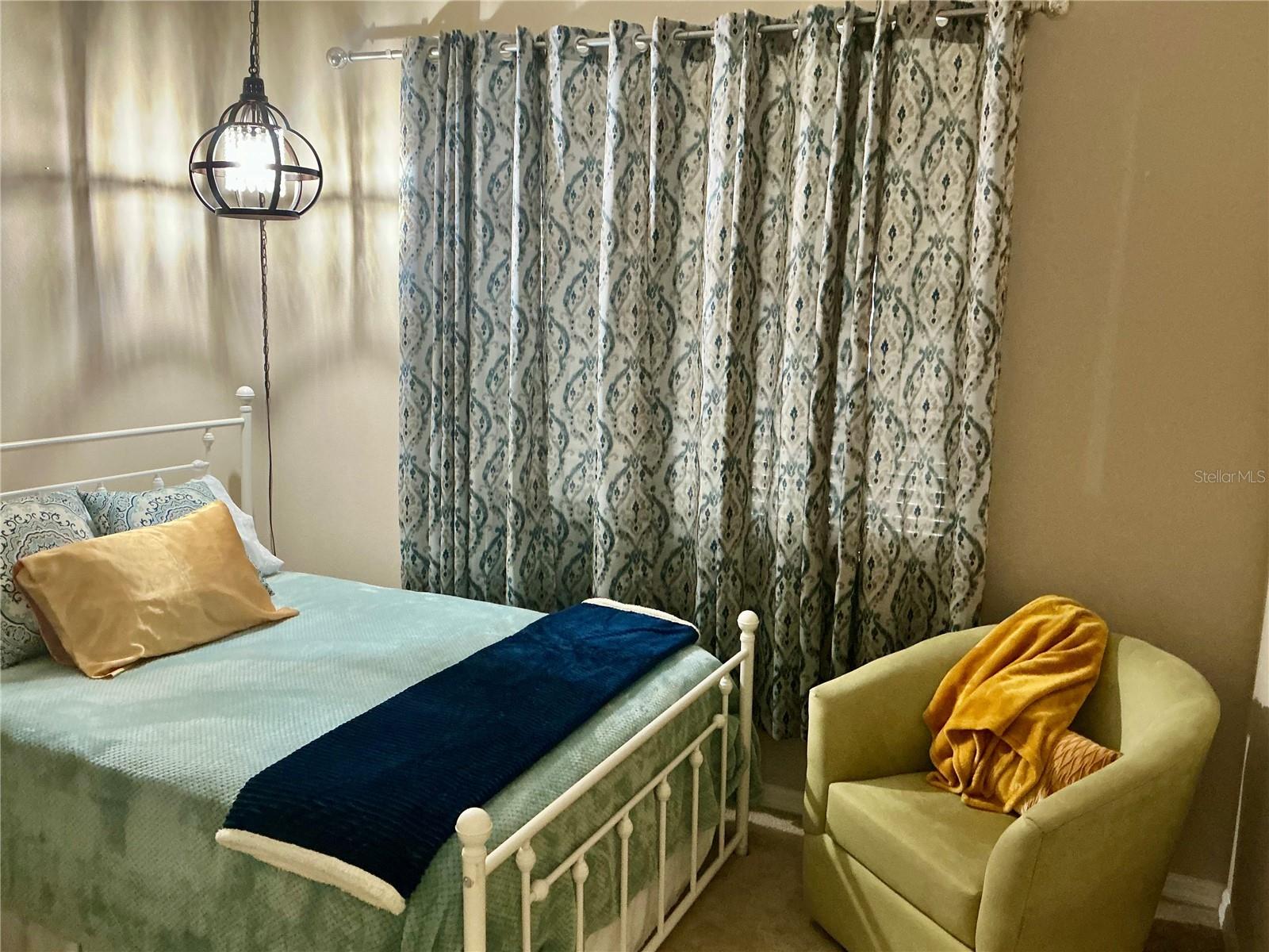 Image 23 of 35 For 22035 Belgian Court