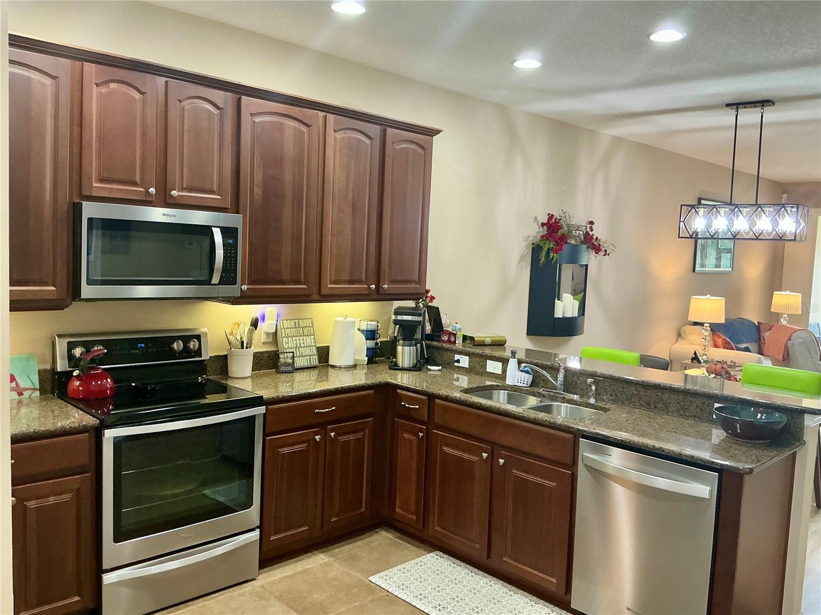 Image 4 of 35 For 22035 Belgian Court