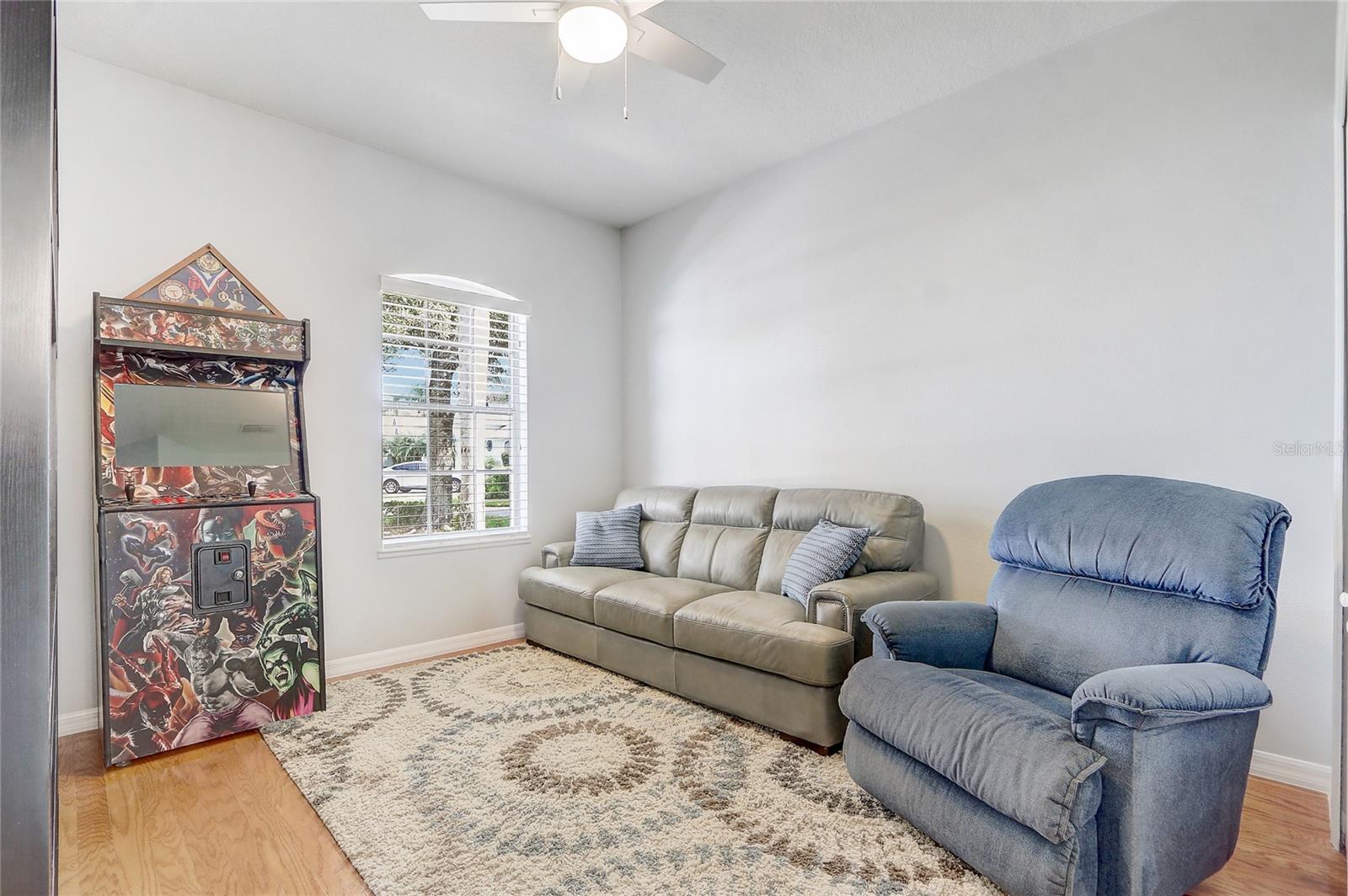 Image 21 of 39 For 3219 Lordmall Court