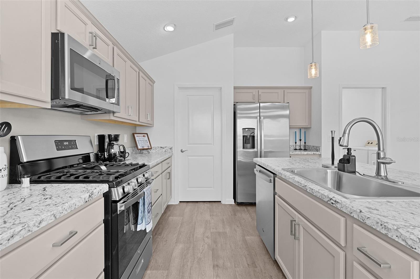 Image 10 of 42 For 3358 Brianna Lane