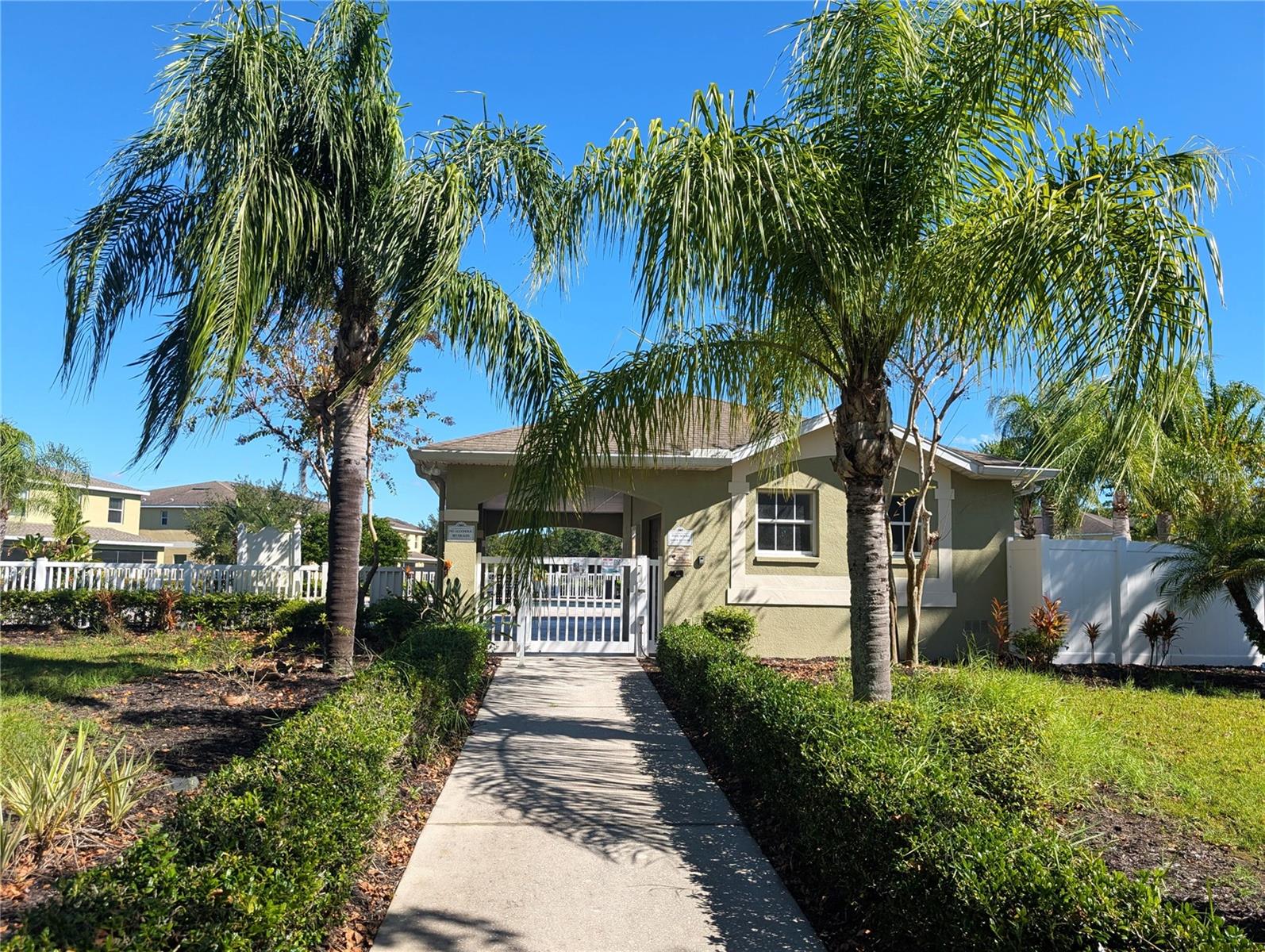 Image 3 of 21 For 8512 Gablebend Way