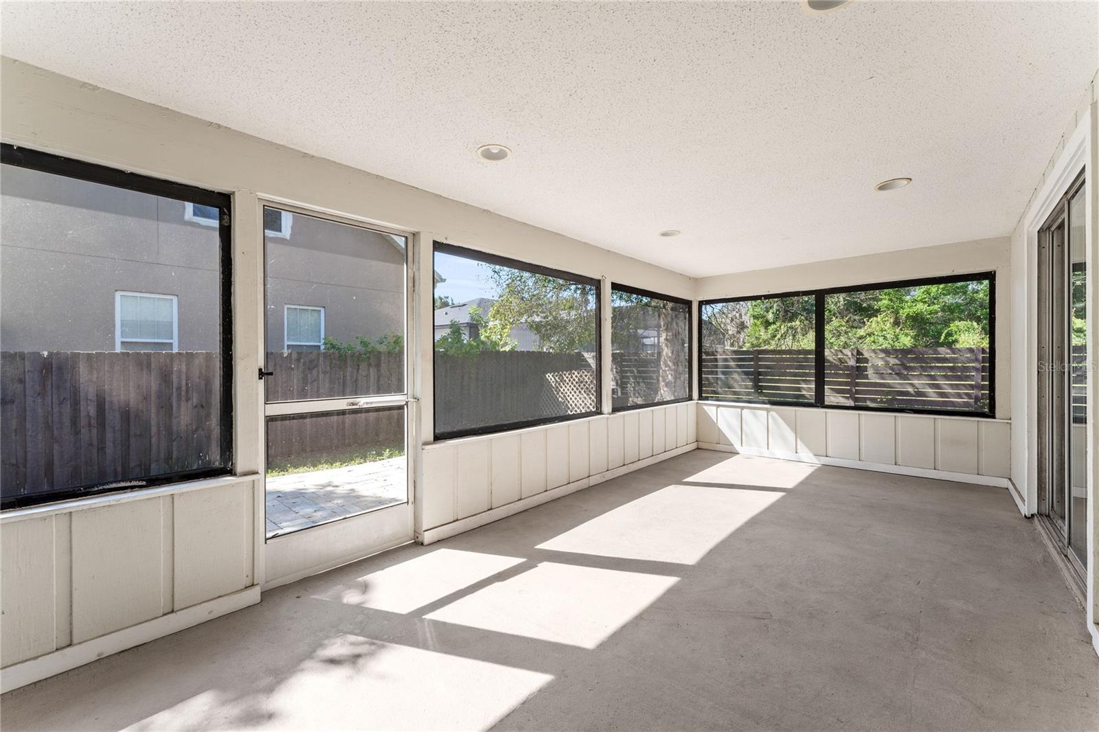 Image 27 of 34 For 921 Pine Street