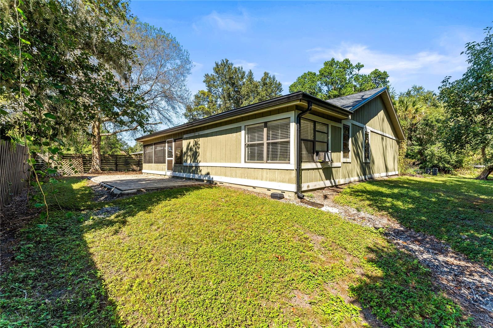 Image 32 of 34 For 921 Pine Street