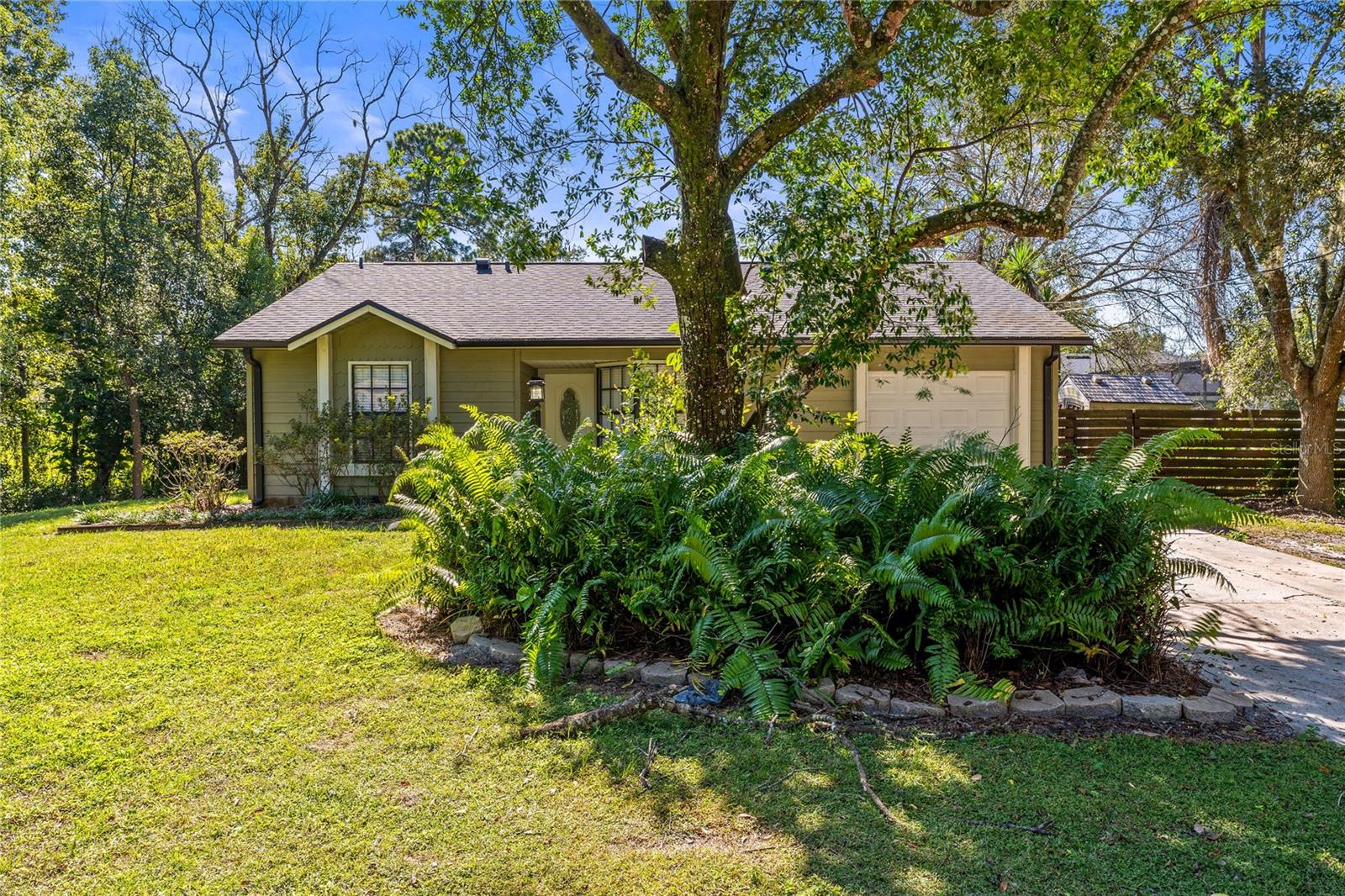 Image 33 of 34 For 921 Pine Street