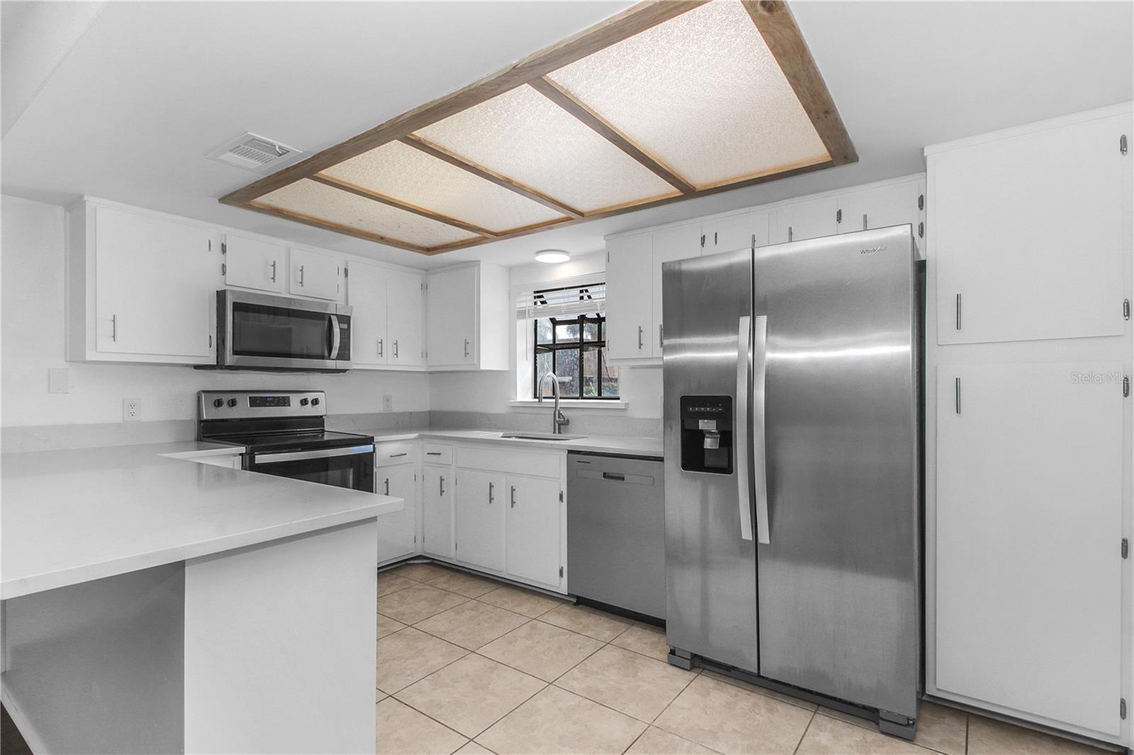 Image 12 of 30 For 401 Terrace Court