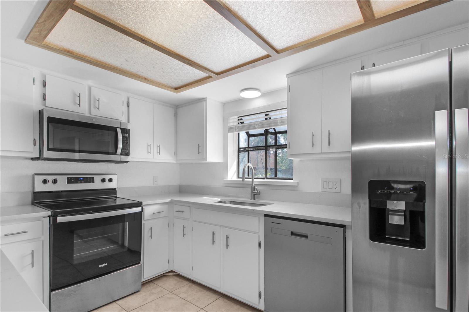 Image 14 of 30 For 401 Terrace Court