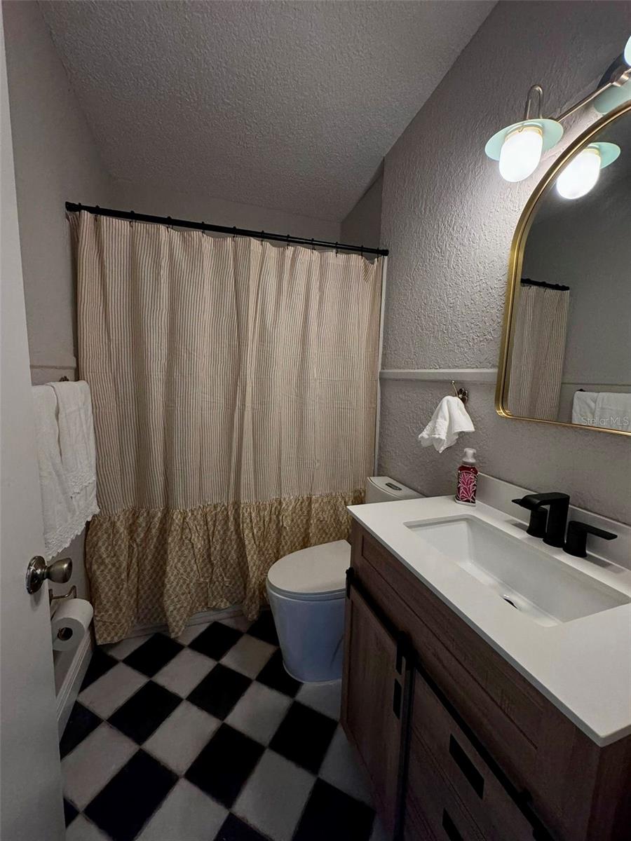 Image 10 of 13 For 1601 Roselawn Street Sw