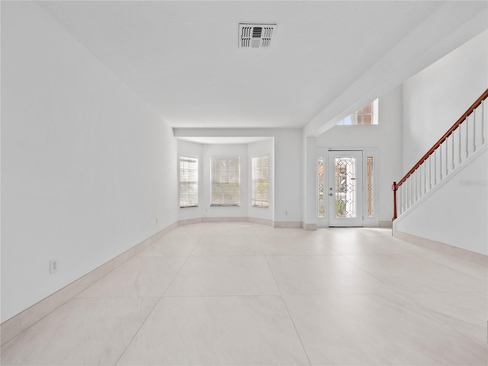 Image 6 of 35 For 6457 Winder Oaks Boulevard