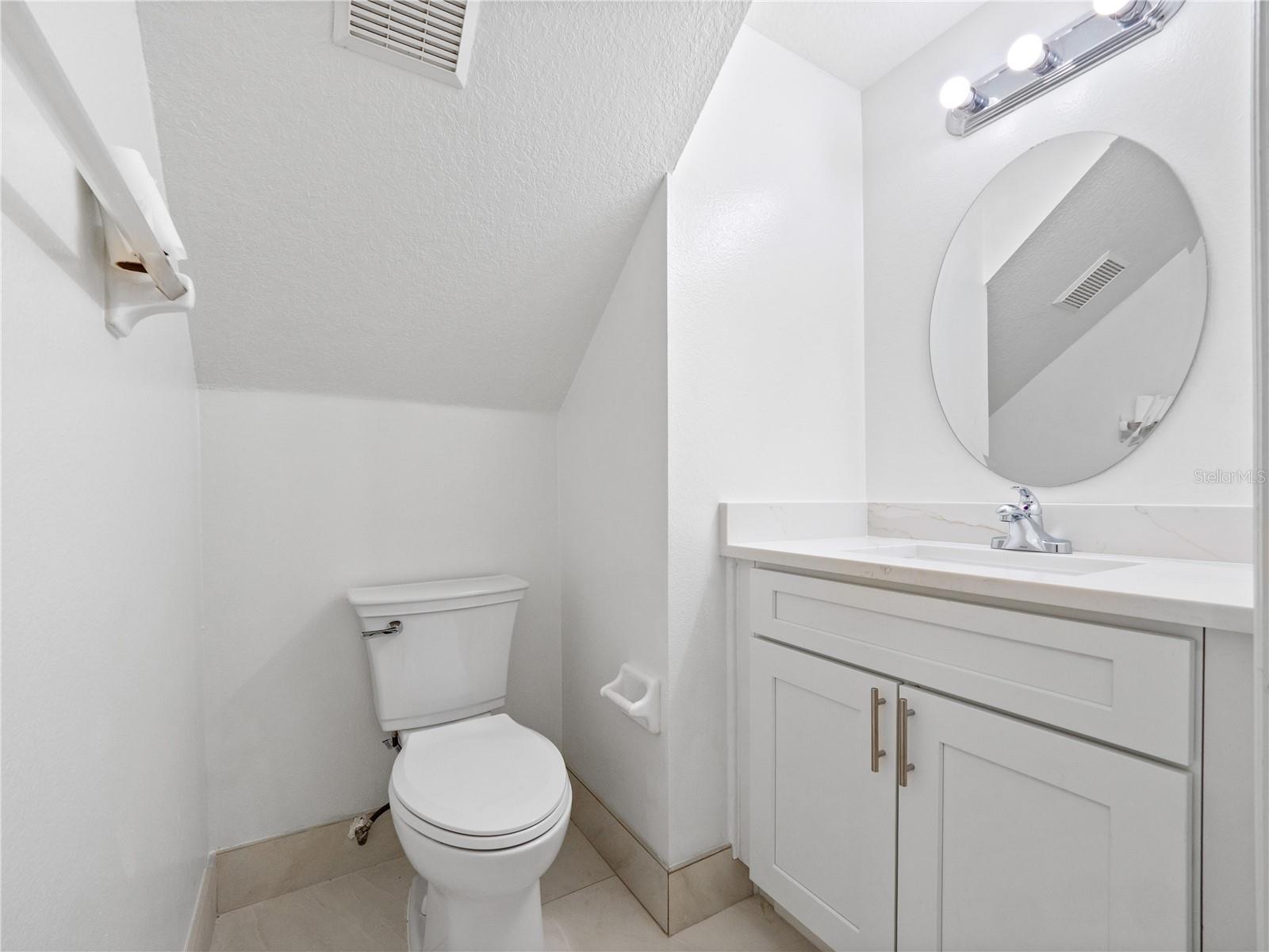 Image 8 of 35 For 6457 Winder Oaks Boulevard