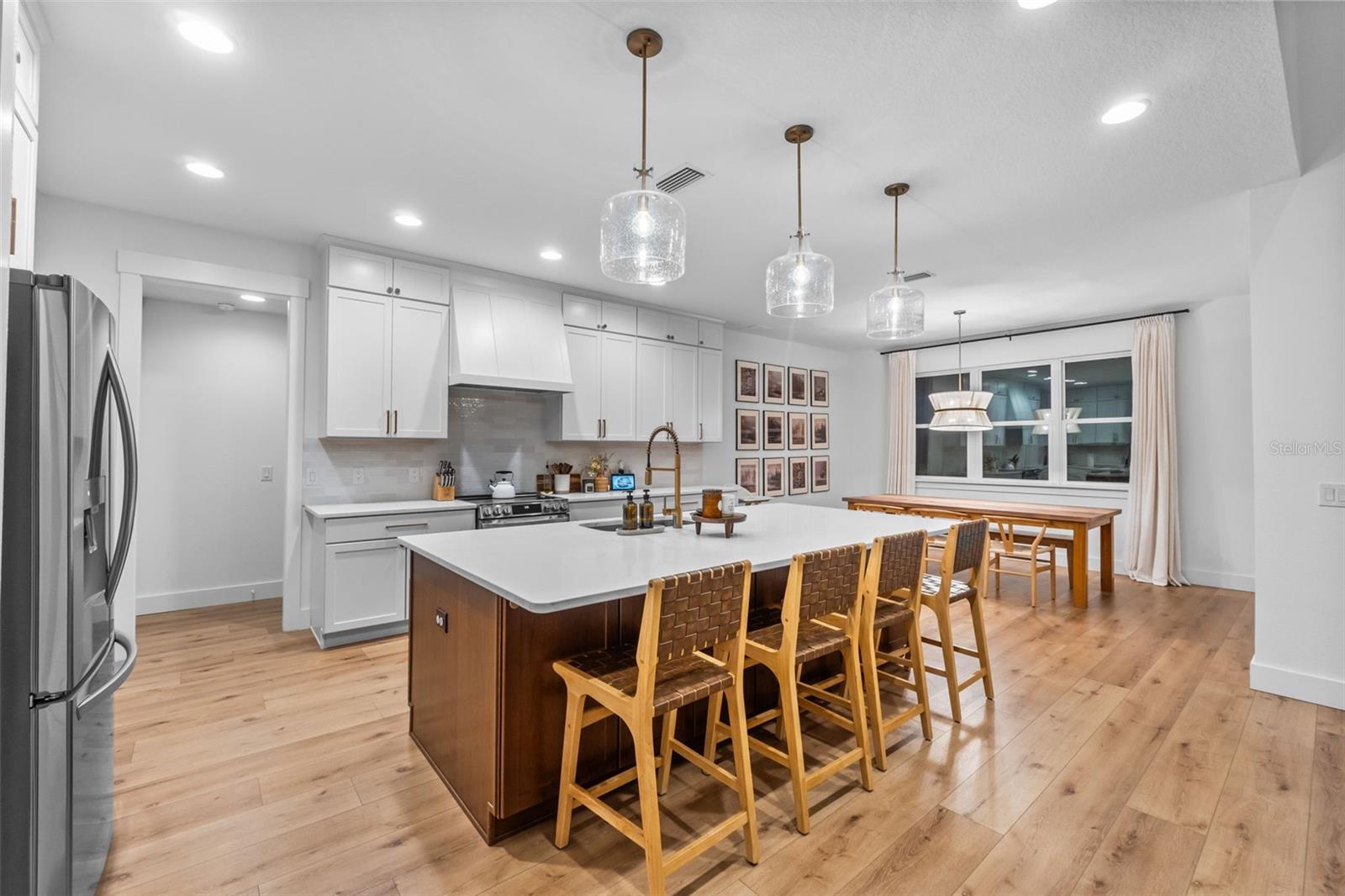 Image 19 of 89 For 157 Caladium Avenue