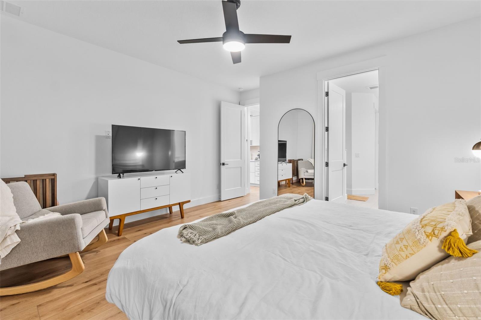 Image 30 of 89 For 157 Caladium Avenue