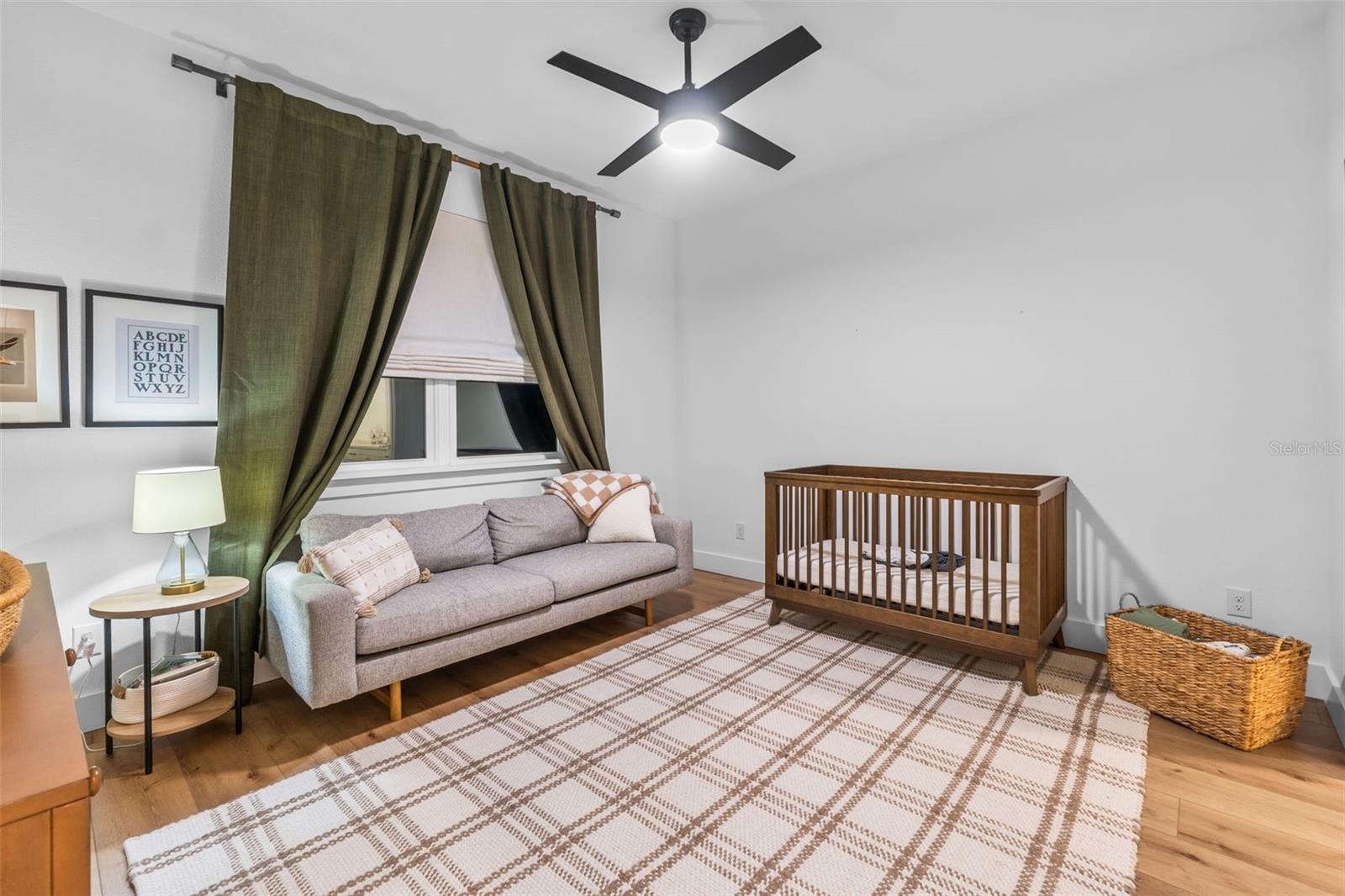 Image 41 of 89 For 157 Caladium Avenue