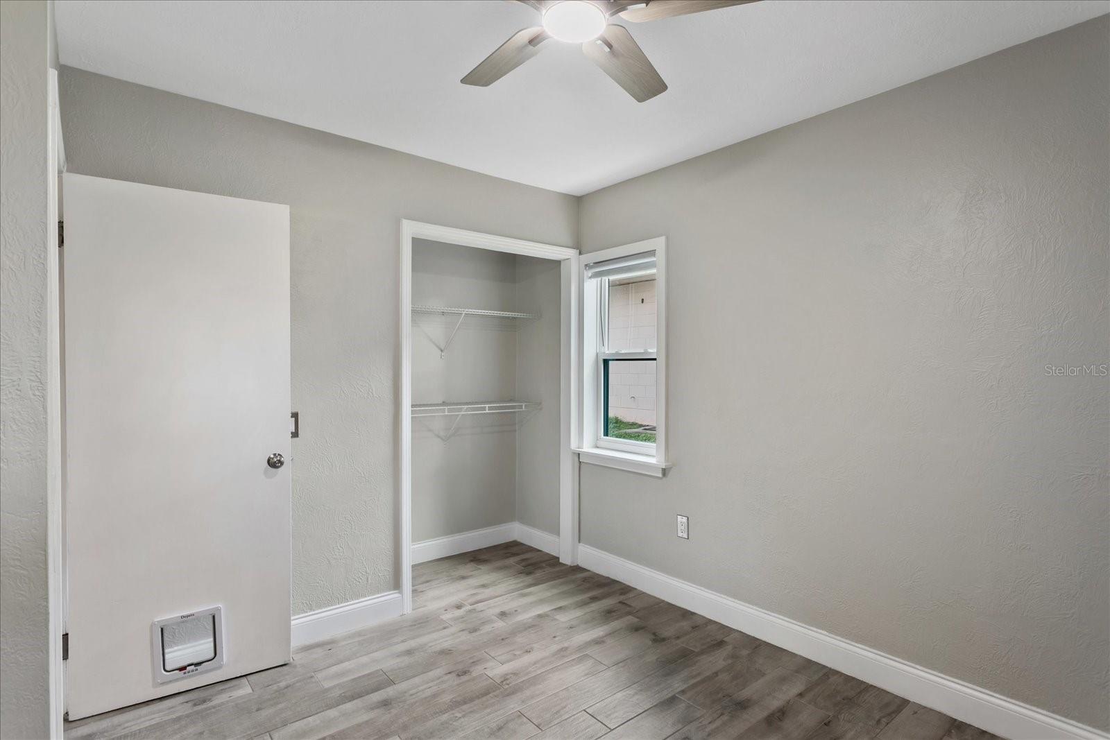 Image 10 of 27 For 916 Timor Avenue