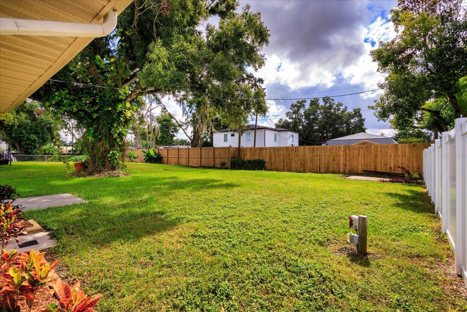 Image 18 of 27 For 916 Timor Avenue