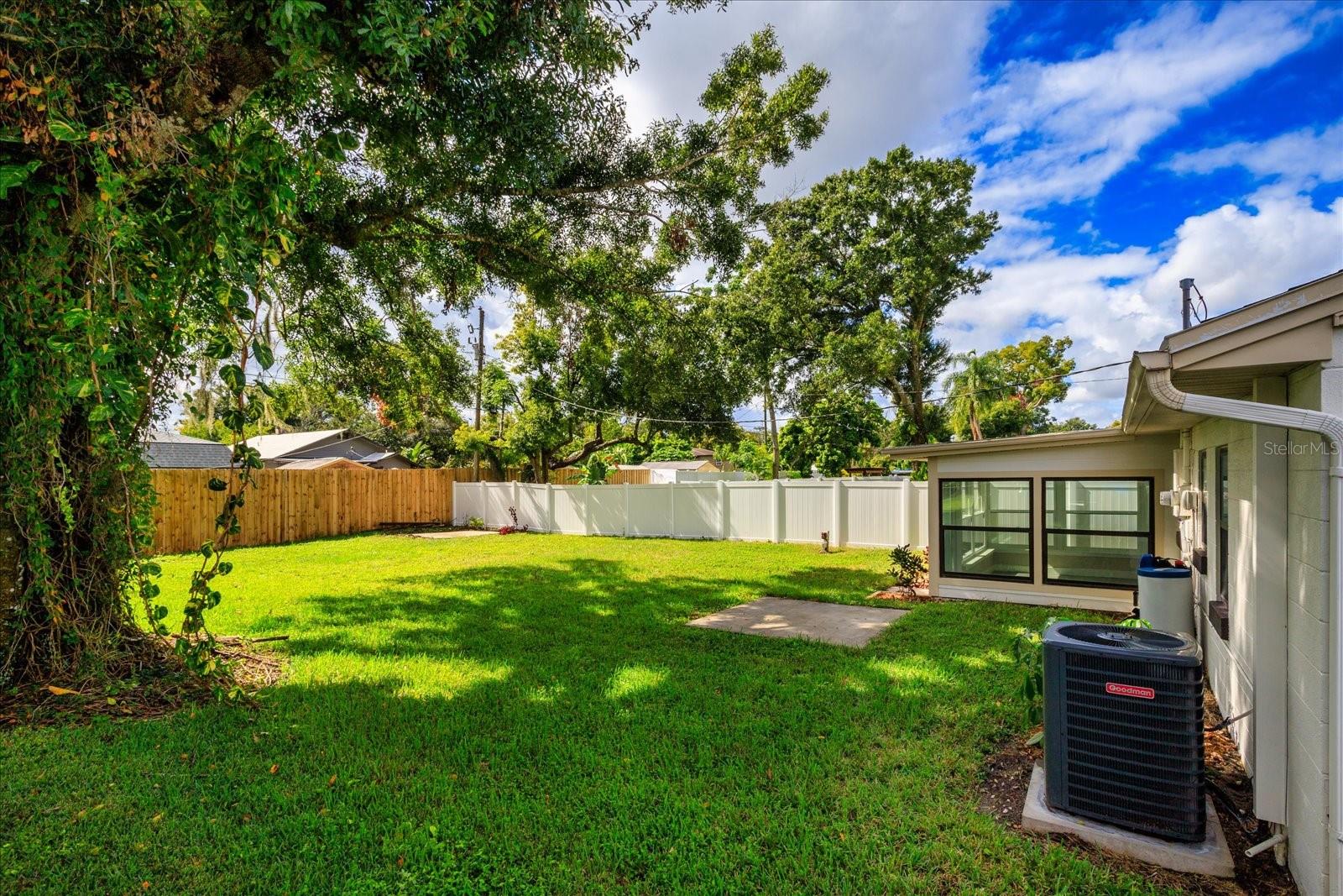 Image 19 of 27 For 916 Timor Avenue