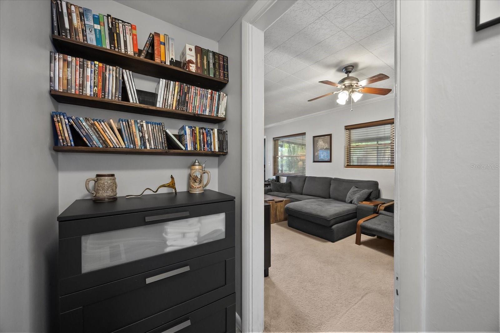 Image 17 of 28 For 3010 Touraine Avenue