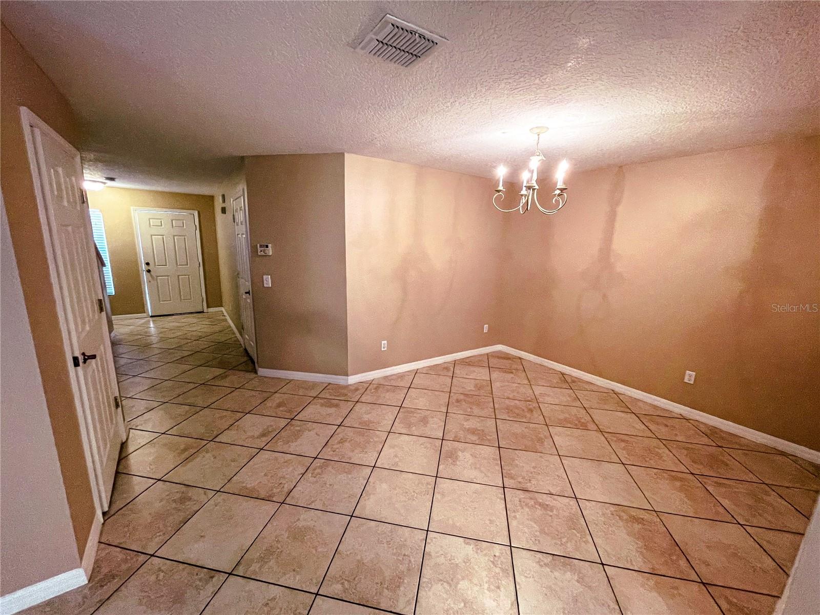 Image 12 of 28 For 3855 Shaftbury Place 0