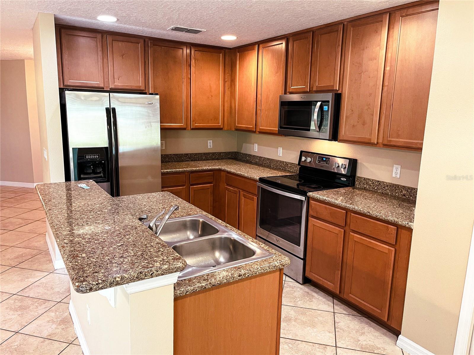 Image 2 of 28 For 3855 Shaftbury Place 0